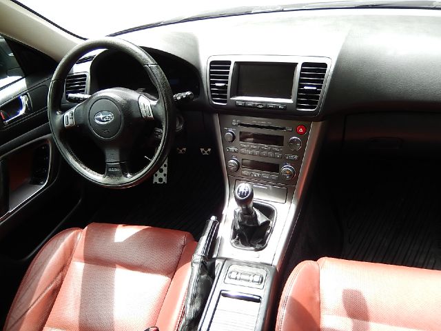 Subaru Legacy 2006 photo 11