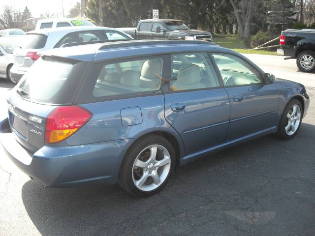 Subaru Legacy 2007 photo 1