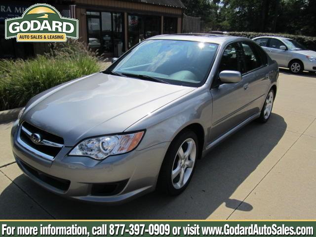 Subaru Legacy LS Extended Cab 2WD AT Sedan