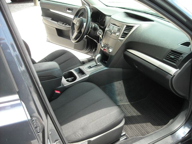 Subaru Legacy 2010 photo 3