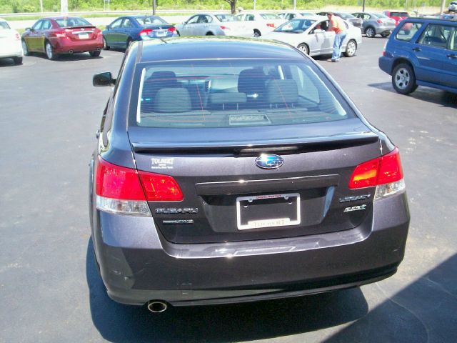 Subaru Legacy 2010 photo 16