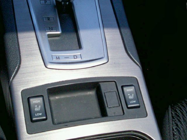 Subaru Legacy 2010 photo 3