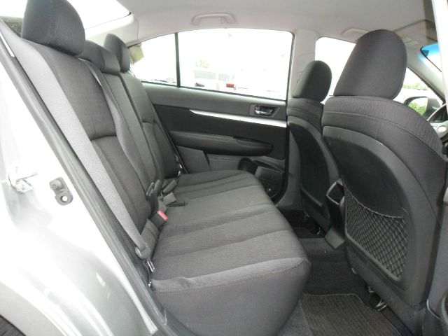 Subaru Legacy 2010 photo 1