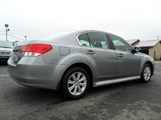 Subaru Legacy 2010 photo 7