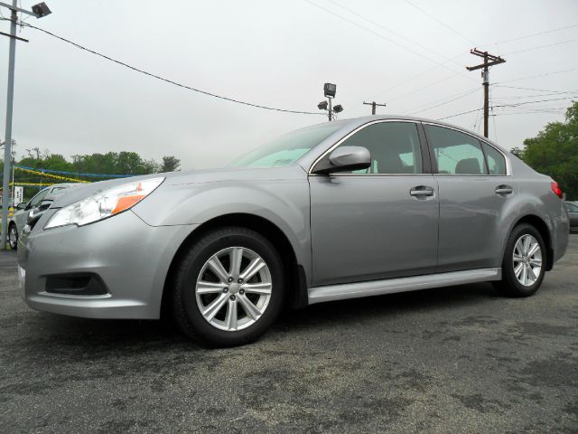 Subaru Legacy 2010 photo 9