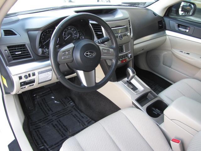 Subaru Legacy 2011 photo 20