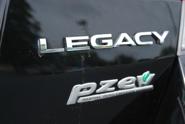 Subaru Legacy 2011 photo 16