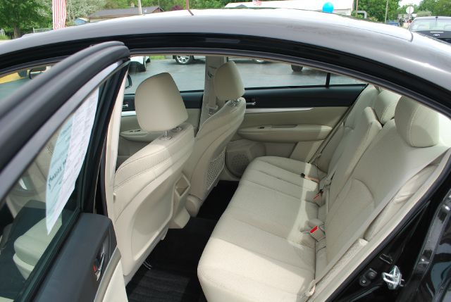 Subaru Legacy 2011 photo 3