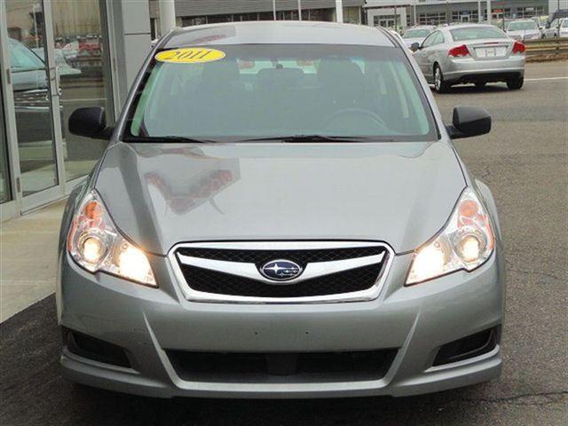 Subaru Legacy 2011 photo 1