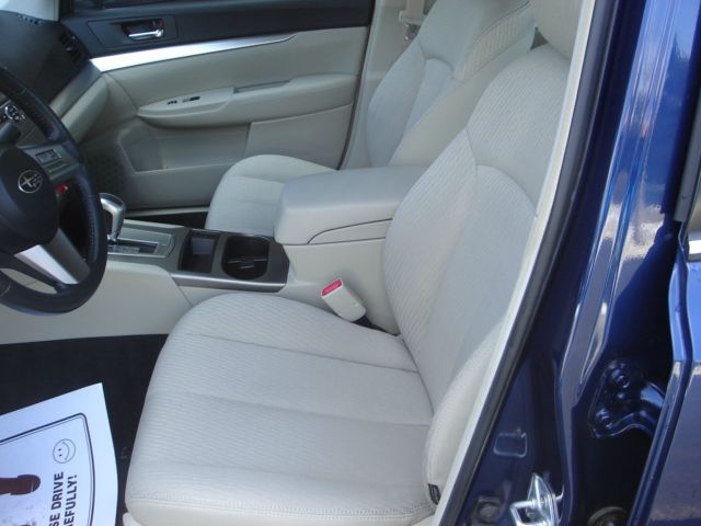 Subaru Legacy 2011 photo 4