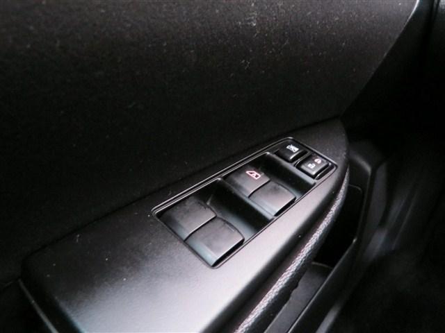 Subaru Legacy 2011 photo 19