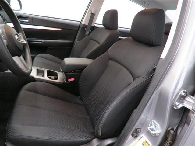 Subaru Legacy 2011 photo 2