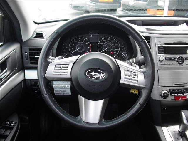 Subaru Legacy 2011 photo 4