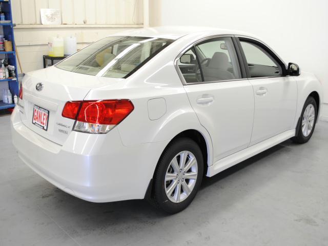 Subaru Legacy 2012 photo 5