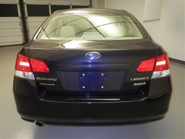 Subaru Legacy 2012 photo 4