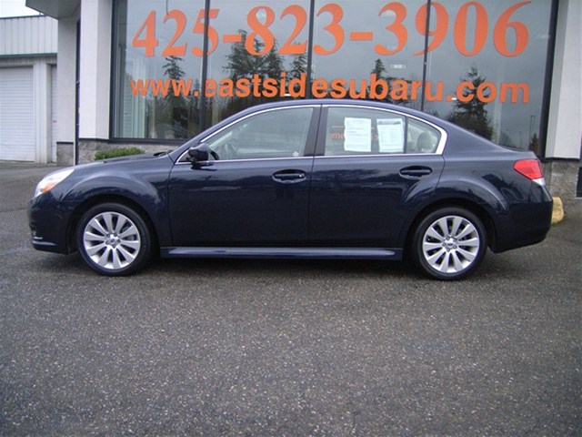 Subaru Legacy 2012 photo 3