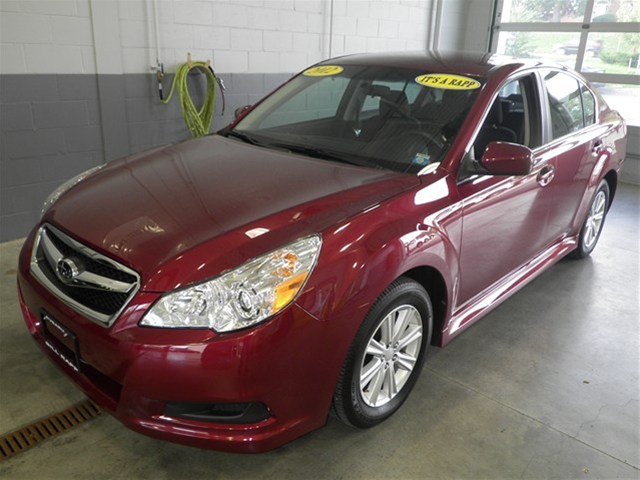 Subaru Legacy 2012 photo 2