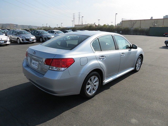 Subaru Legacy 2012 photo 5