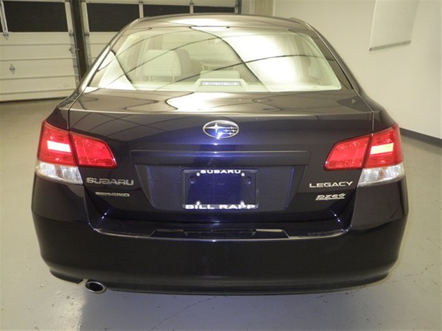 Subaru Legacy 2012 photo 1