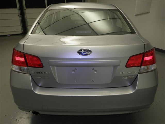 Subaru Legacy 2012 photo 5