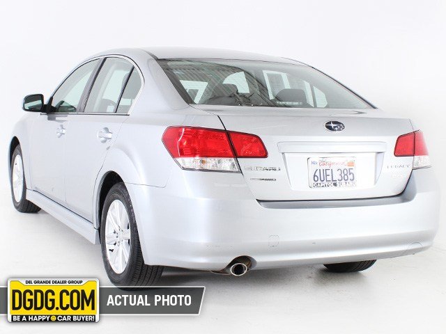 Subaru Legacy 2012 photo 3