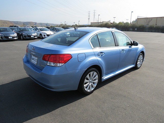 Subaru Legacy 2012 photo 1