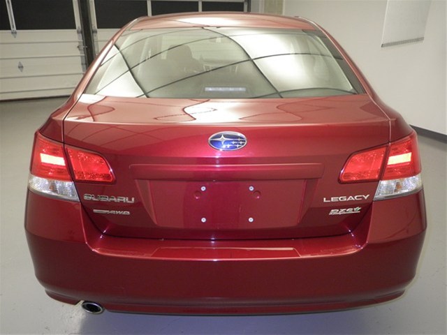 Subaru Legacy 2012 photo 5