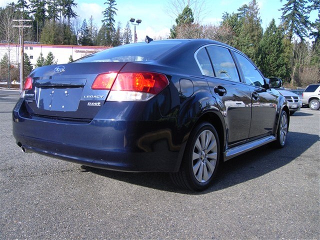 Subaru Legacy 2012 photo 1