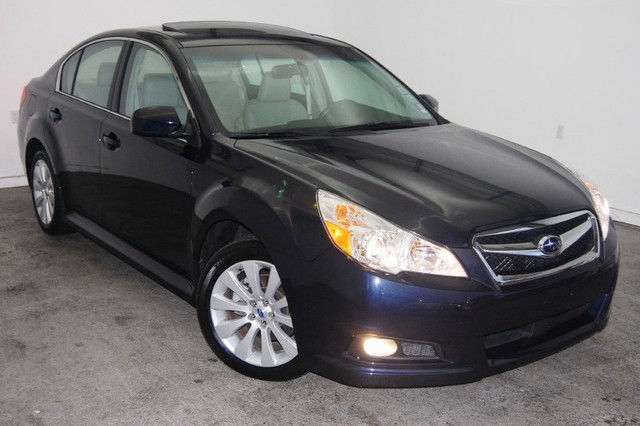 Subaru Legacy 2012 photo 2