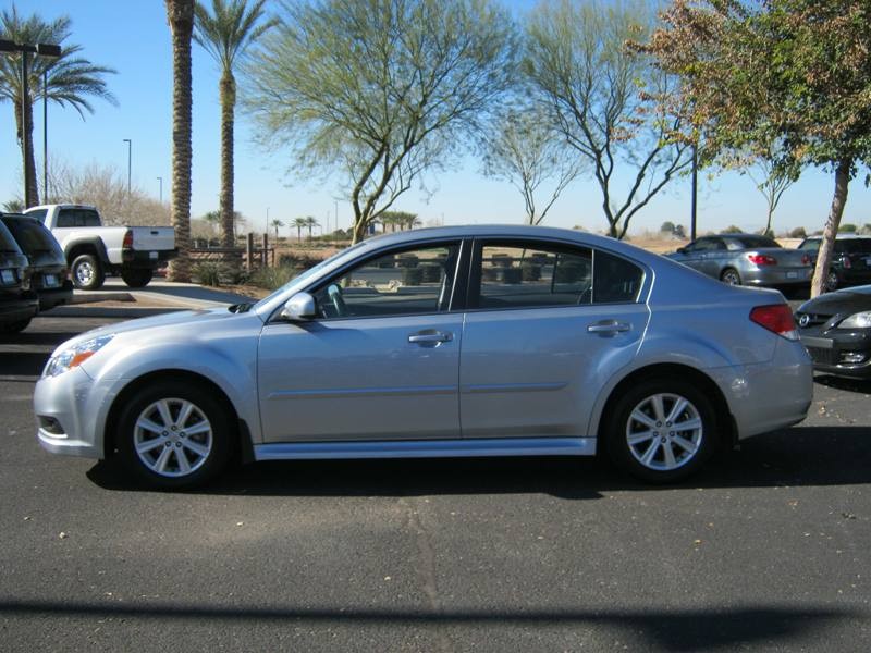 Subaru Legacy 2012 photo 2