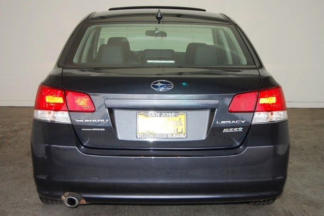 Subaru Legacy 2012 photo 1