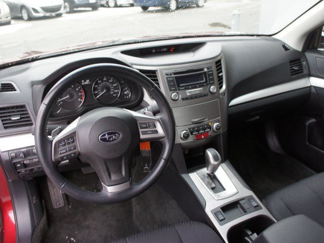 Subaru Legacy 2012 photo 1