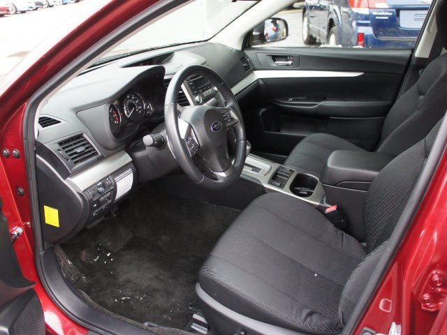 Subaru Legacy 2012 photo 2