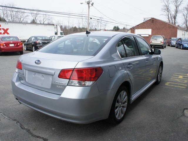 Subaru Legacy 2012 photo 3