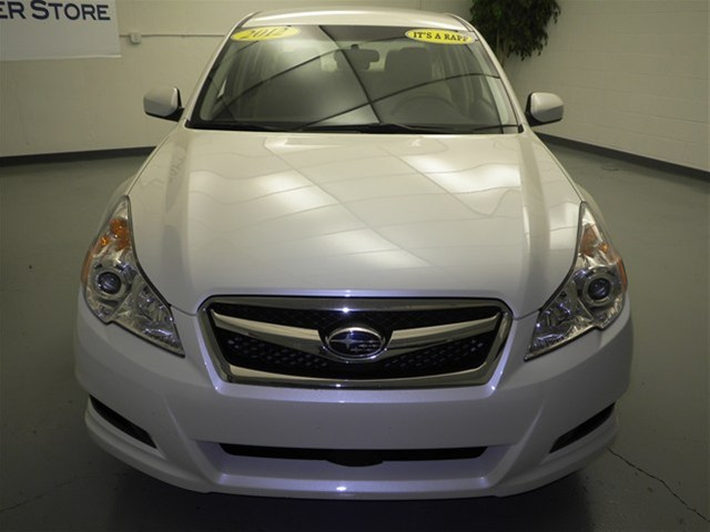 Subaru Legacy 2012 photo 1