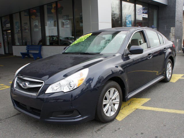 Subaru Legacy 2012 photo 1