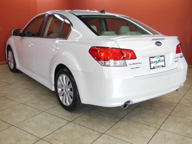 Subaru Legacy 2012 photo 29