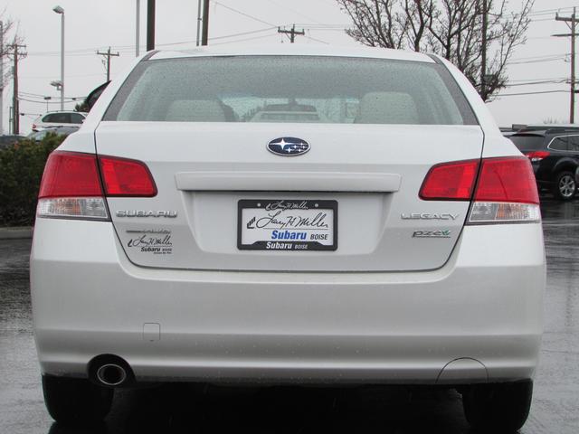 Subaru Legacy 2012 photo 3