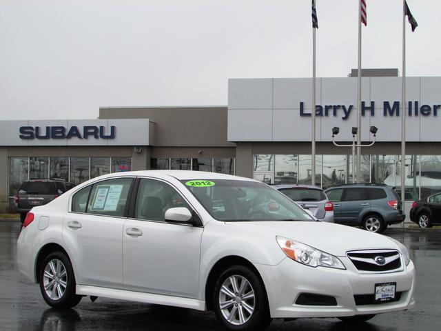 Subaru Legacy 2012 photo 5