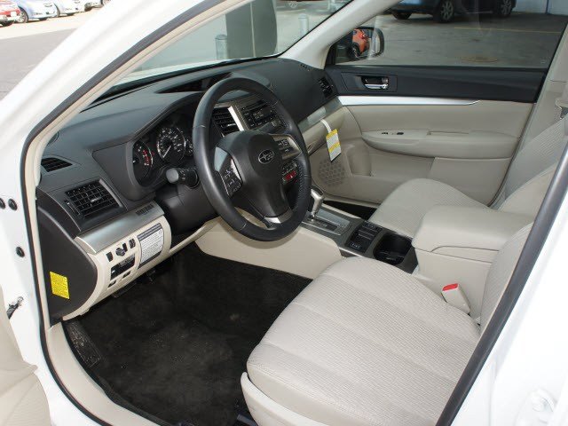 Subaru Legacy 2012 photo 2