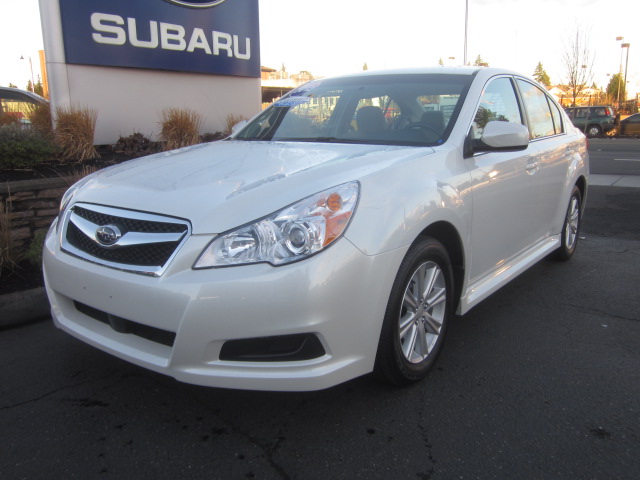 Subaru Legacy 2012 photo 4