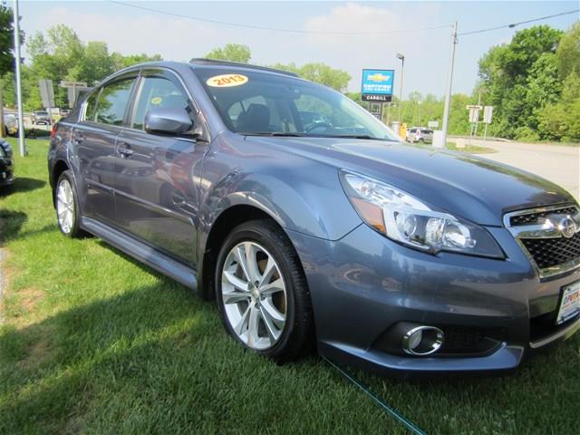 Subaru Legacy 2013 photo 1