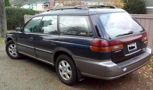 Subaru Outback 1999 photo 1