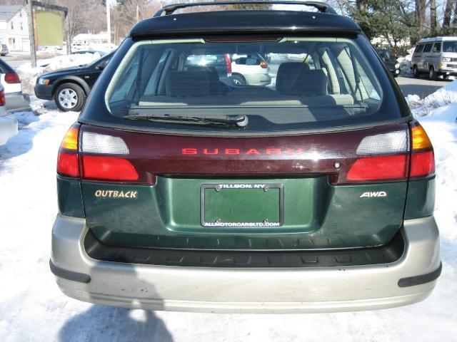 Subaru Outback 2000 photo 3