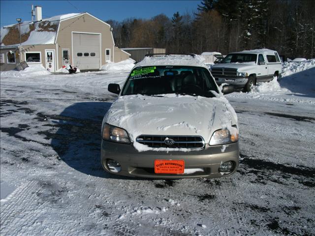 Subaru Outback 2000 photo 1