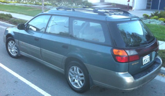 Subaru Outback 2000 photo 8