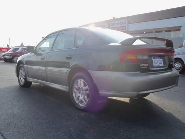 Subaru Outback 2000 photo 3