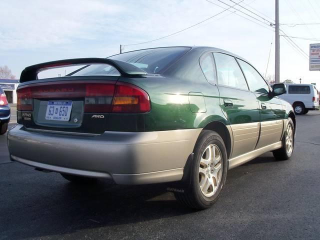 Subaru Outback 2000 photo 5