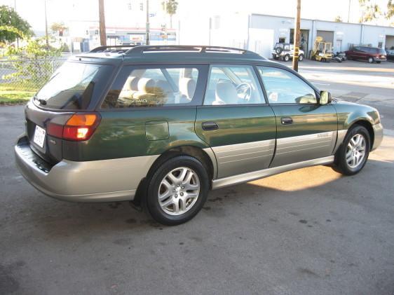 Subaru Outback 2000 photo 4