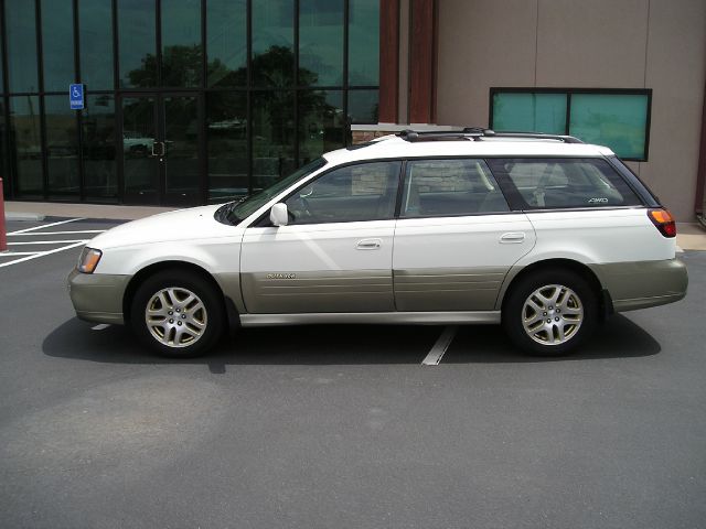 Subaru Outback 2000 photo 2